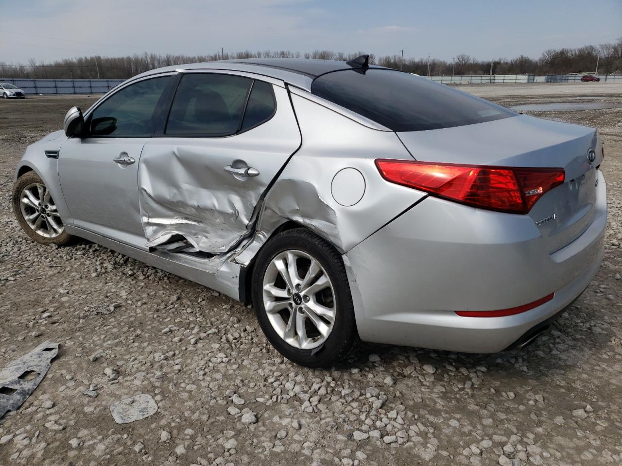 Photo 3 from auction – 2011 KIA OPTIMA EX with VIN KNAGN4A70B5050192
