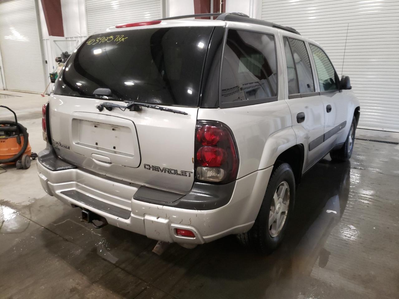 Photo 4 from auction – 2004 CHEVROLET TRAILBLAZE with VIN 1GNDT13S942246932