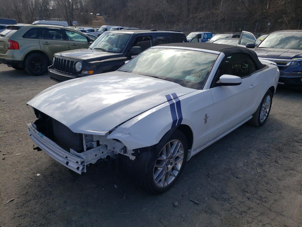 Photo 2 from auction – 2014 FORD MUSTANG with VIN 1ZVBP8EM4E5324056