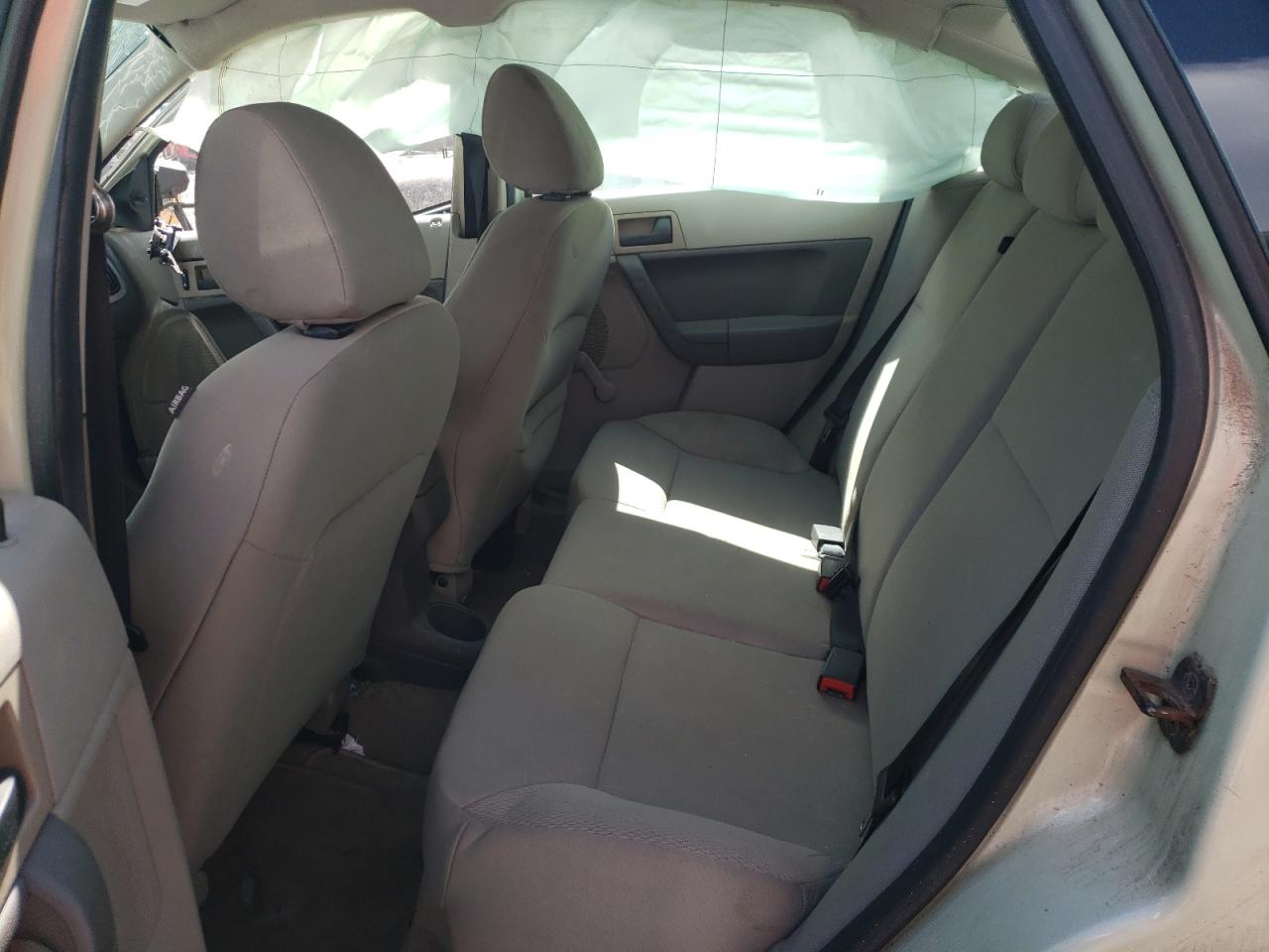 Photo 6 from auction – 2010 FORD FOCUS S with VIN 1FAHP3EN2AW203349