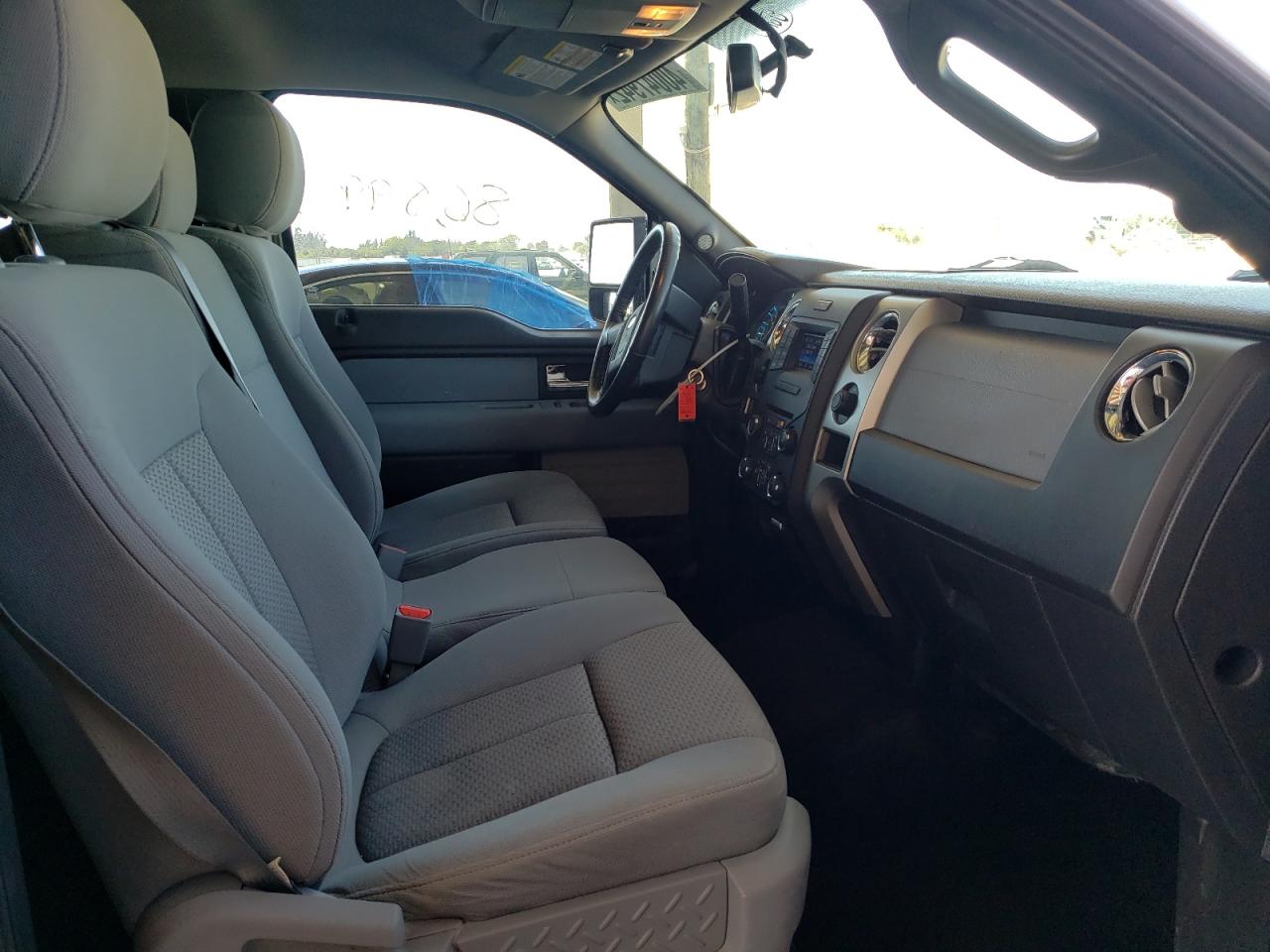 Photo 5 from auction – 2013 FORD F150 SUPER with VIN 1FTFW1CT2DFB34919