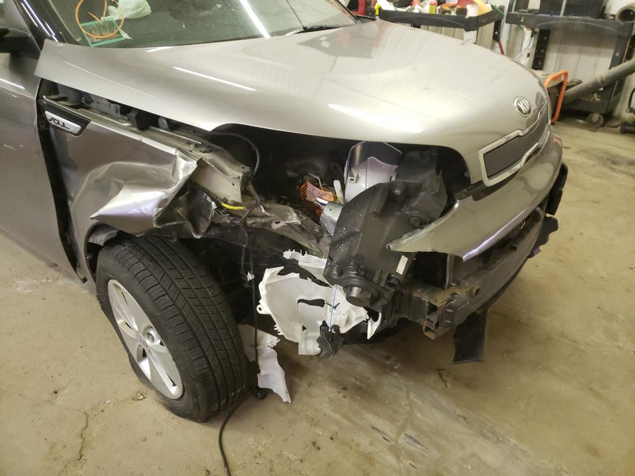 Photo 9 from auction – 2015 KIA SOUL with VIN KNDJN2A2XF7232252