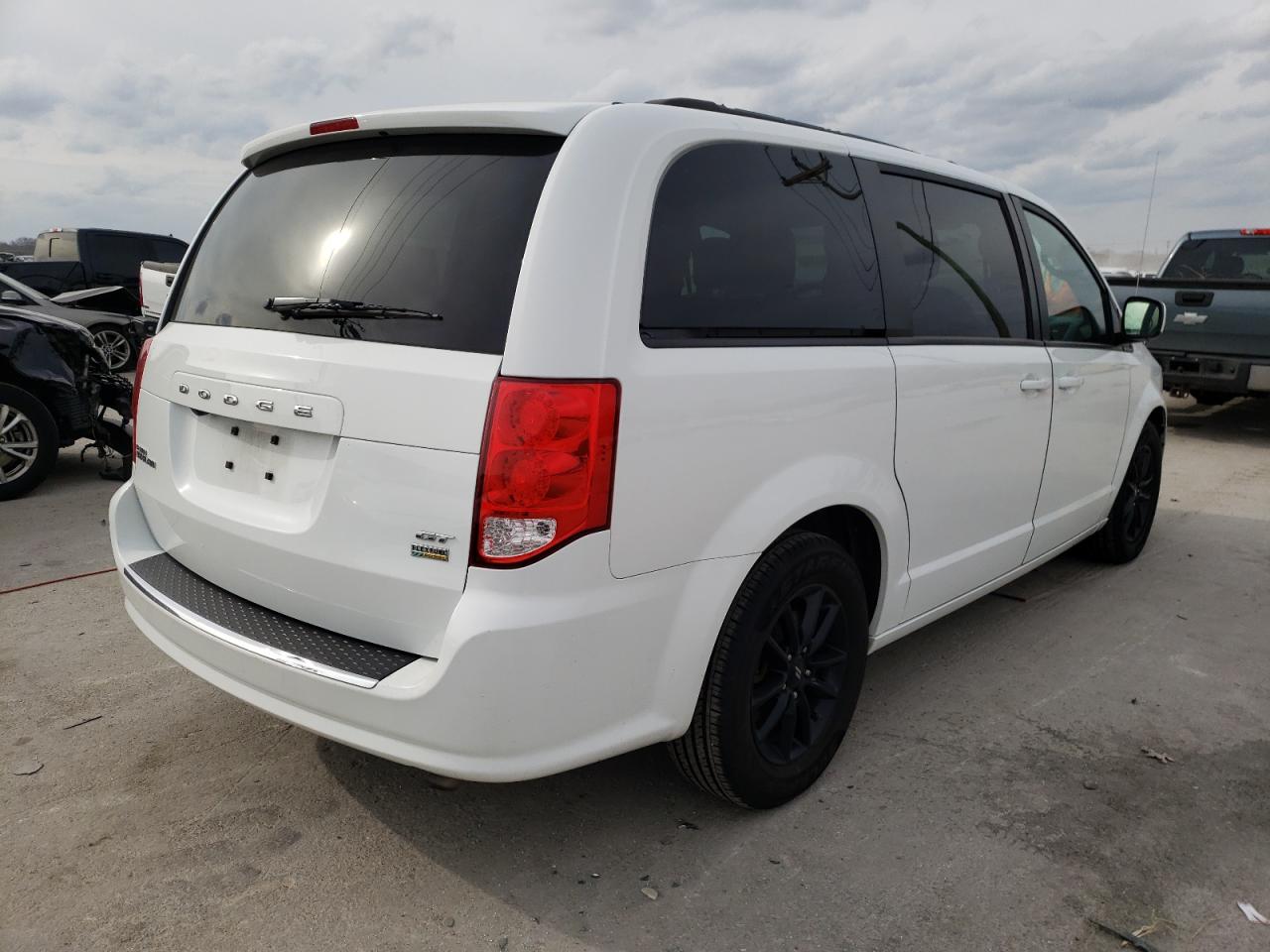 Photo 4 from auction – 2019 DODGE GRAND CARA with VIN 2C4RDGEG0KR694238