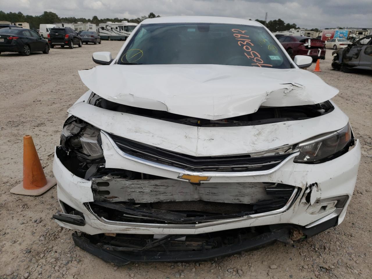 Photo 9 from auction – 2018 CHEVROLET MALIBU LT with VIN 1G1ZD5ST4JF267844