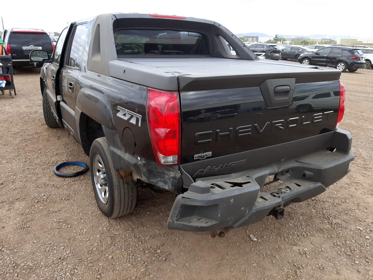 Photo 3 from auction – 2003 CHEVROLET AVALANCHE with VIN 3GNEK13T53G330915