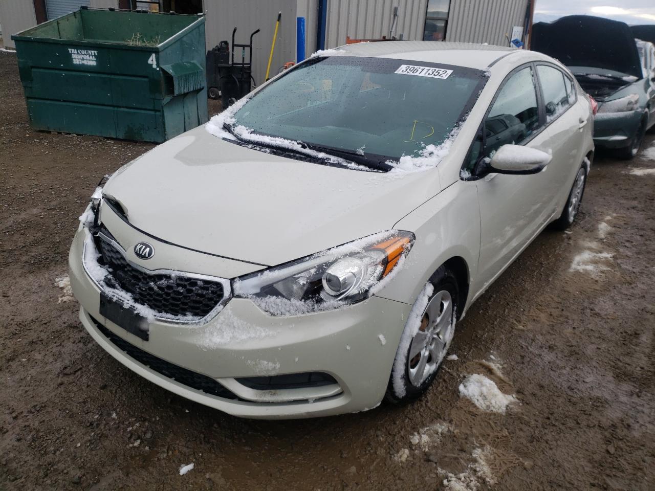 Photo 2 from auction – 2015 KIA FORTE LX with VIN KNAFK4A69F5280041