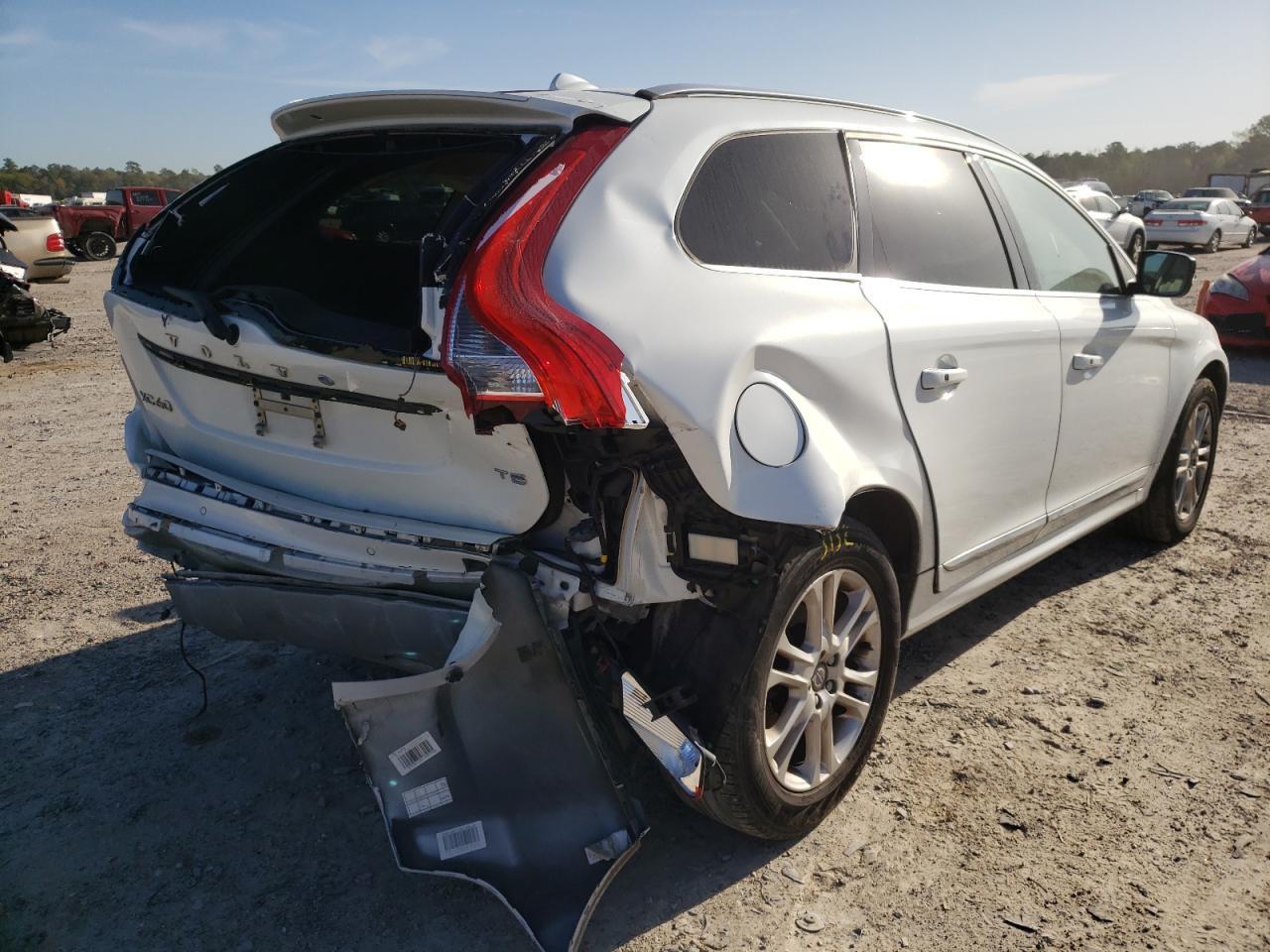 Photo 4 from auction – 2016 VOLVO XC60 T5 PR with VIN YV440MDK4G2906717