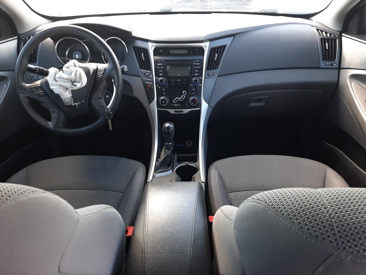 Photo 9 from auction – 2012 HYUNDAI SONATA GLS with VIN 5NPEB4AC2CH309315