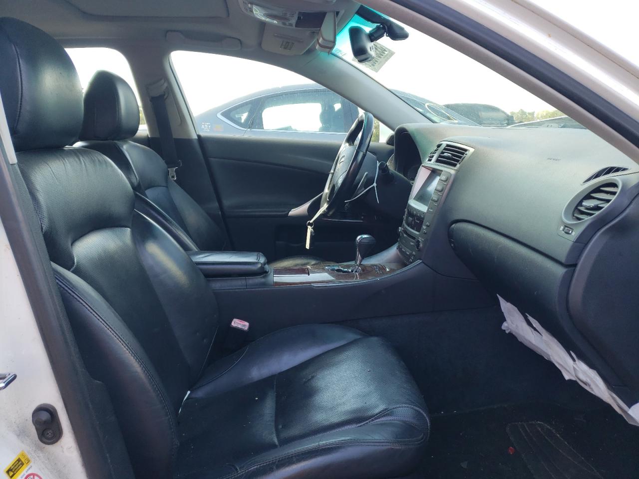 Photo 5 from auction – 2008 LEXUS IS 250 with VIN JTHBK262X85066866