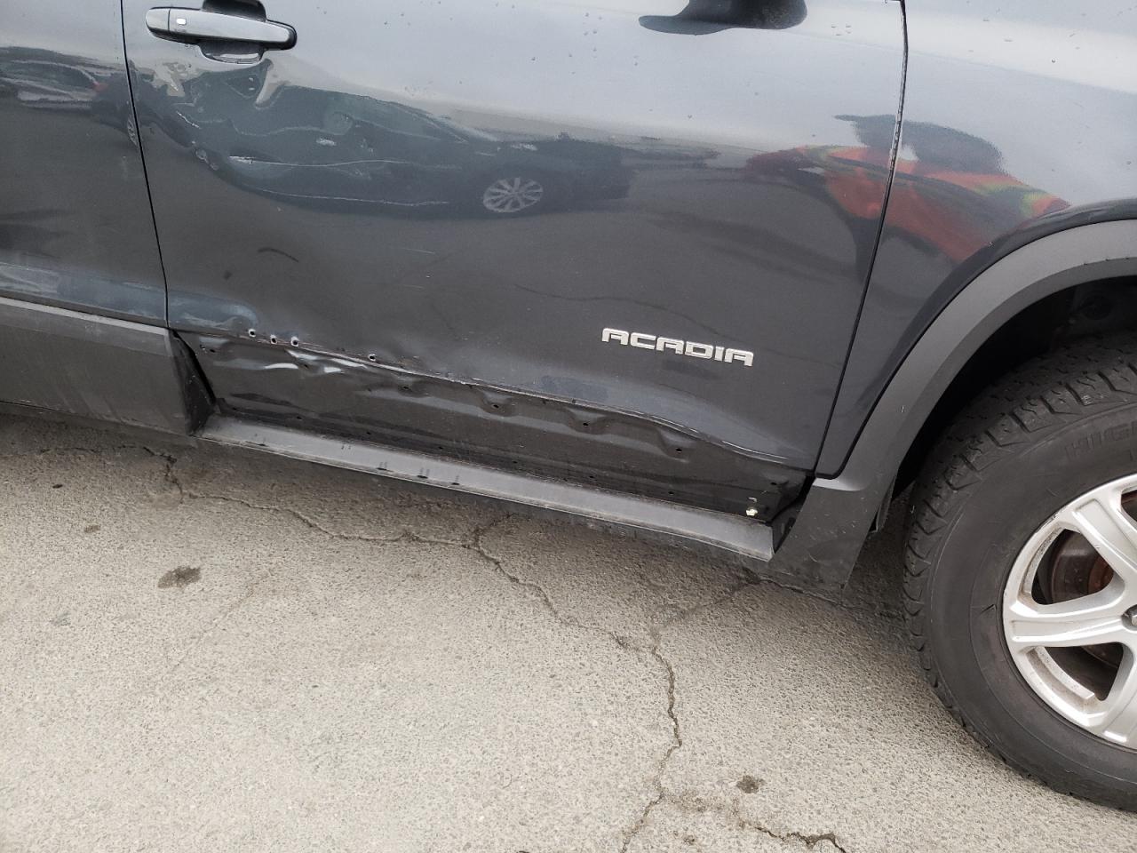 Photo 9 from auction – 2019 GMC ACADIA SLE with VIN 1GKKNKLA6KZ150708