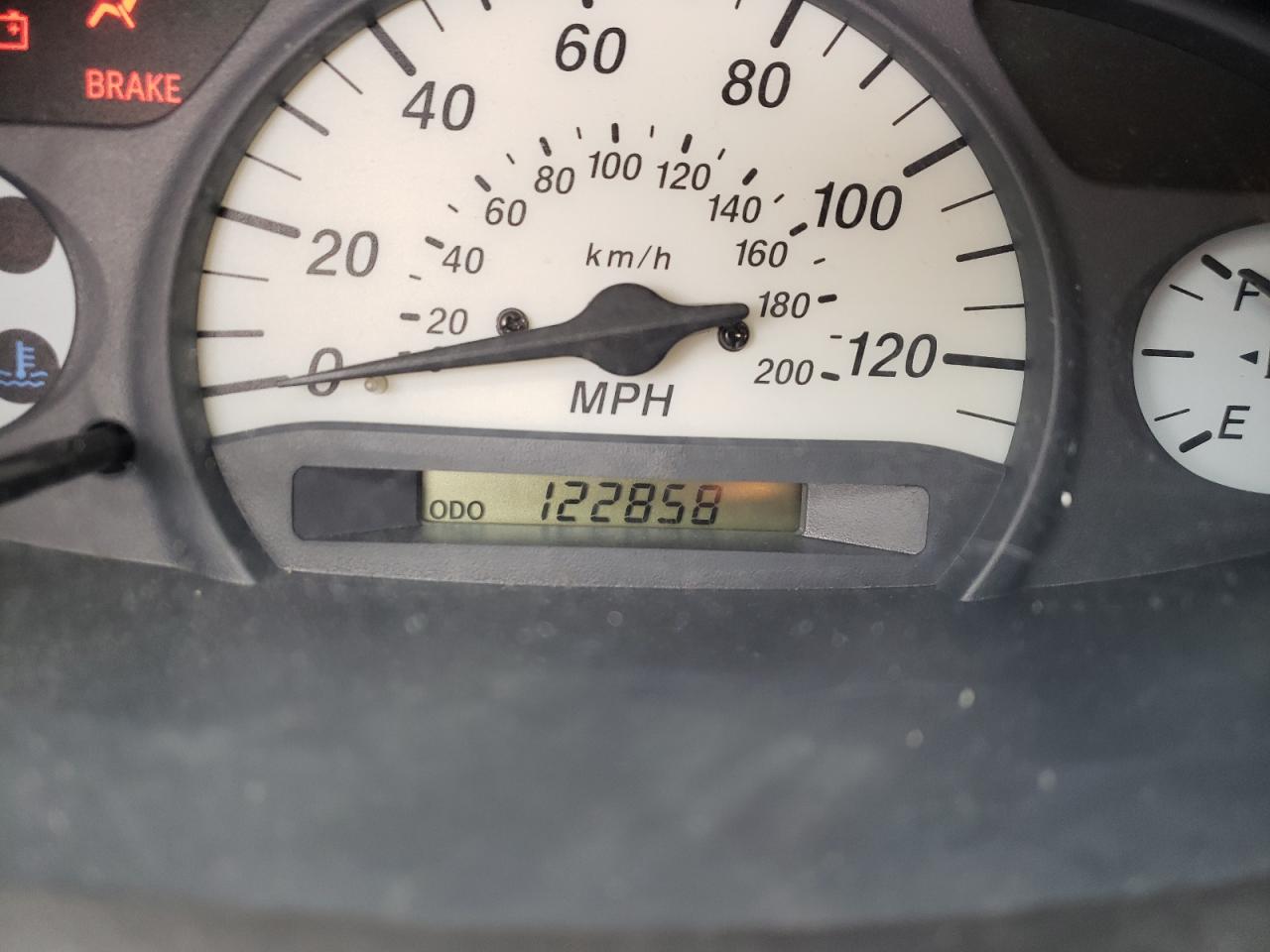 Photo 8 from auction – 2002 TOYOTA ECHO with VIN JTDBT123920203047