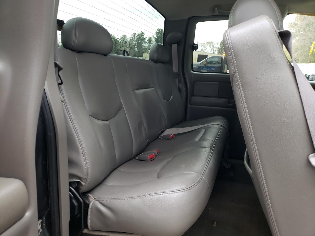 Photo 6 from auction – 2003 CHEVROLET SILVERADO with VIN 1GCEK19T23E220816