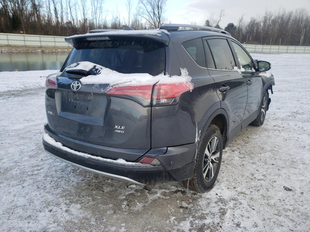 Photo 4 from auction – 2018 TOYOTA RAV4 ADVEN with VIN JTMRFREVXJJ220143