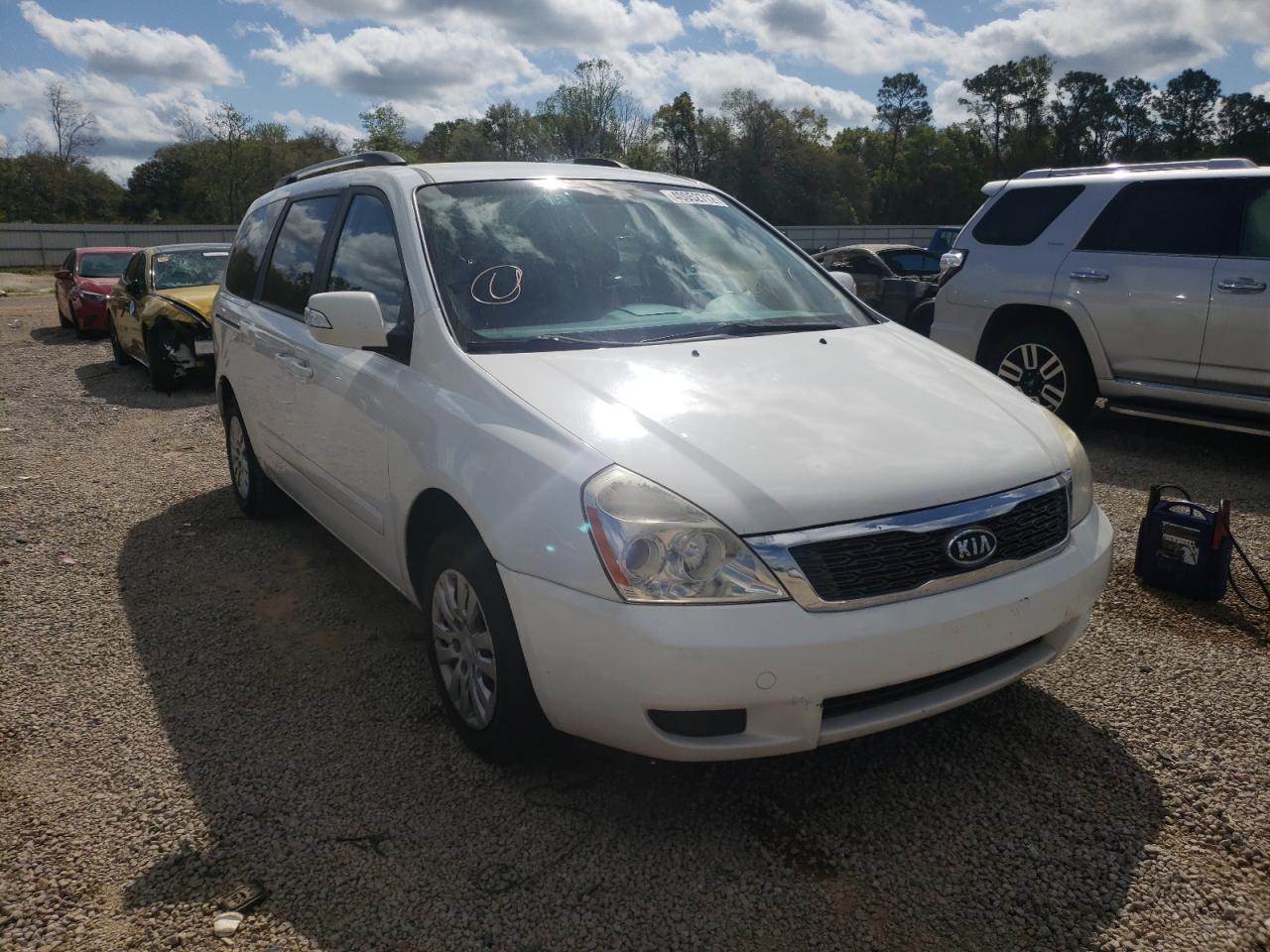 KIA SEDONA LX 2011 with VIN KNDMG4C72B6403815 - Photo from auction