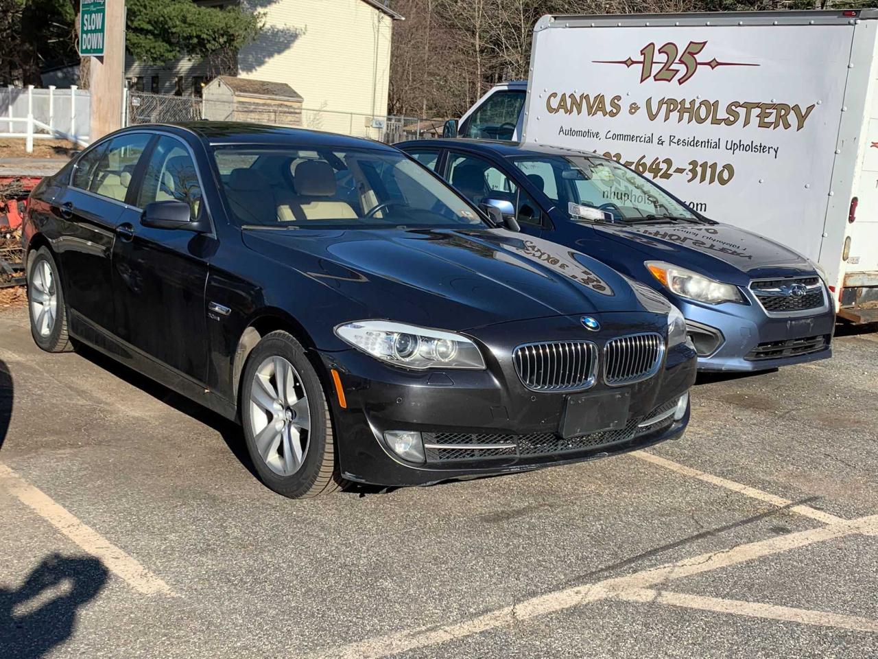 BMW 535 XI 2012 with VIN WBAFU7C56CDU59588 - Photo from auction