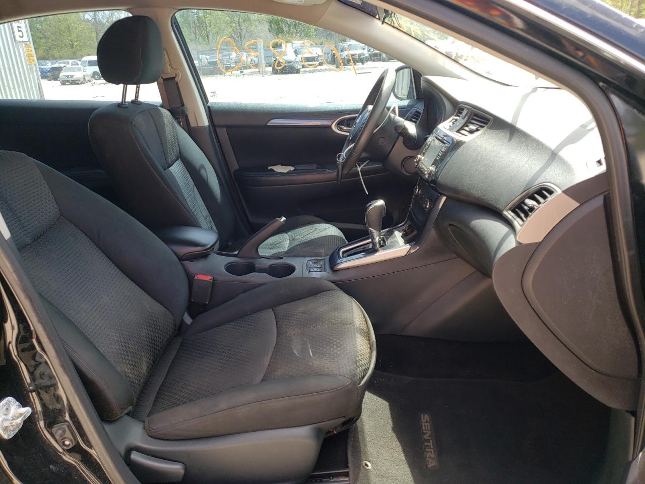 Photo 5 from auction – 2017 NISSAN SENTRA S with VIN 3N1AB7AP1HY372891