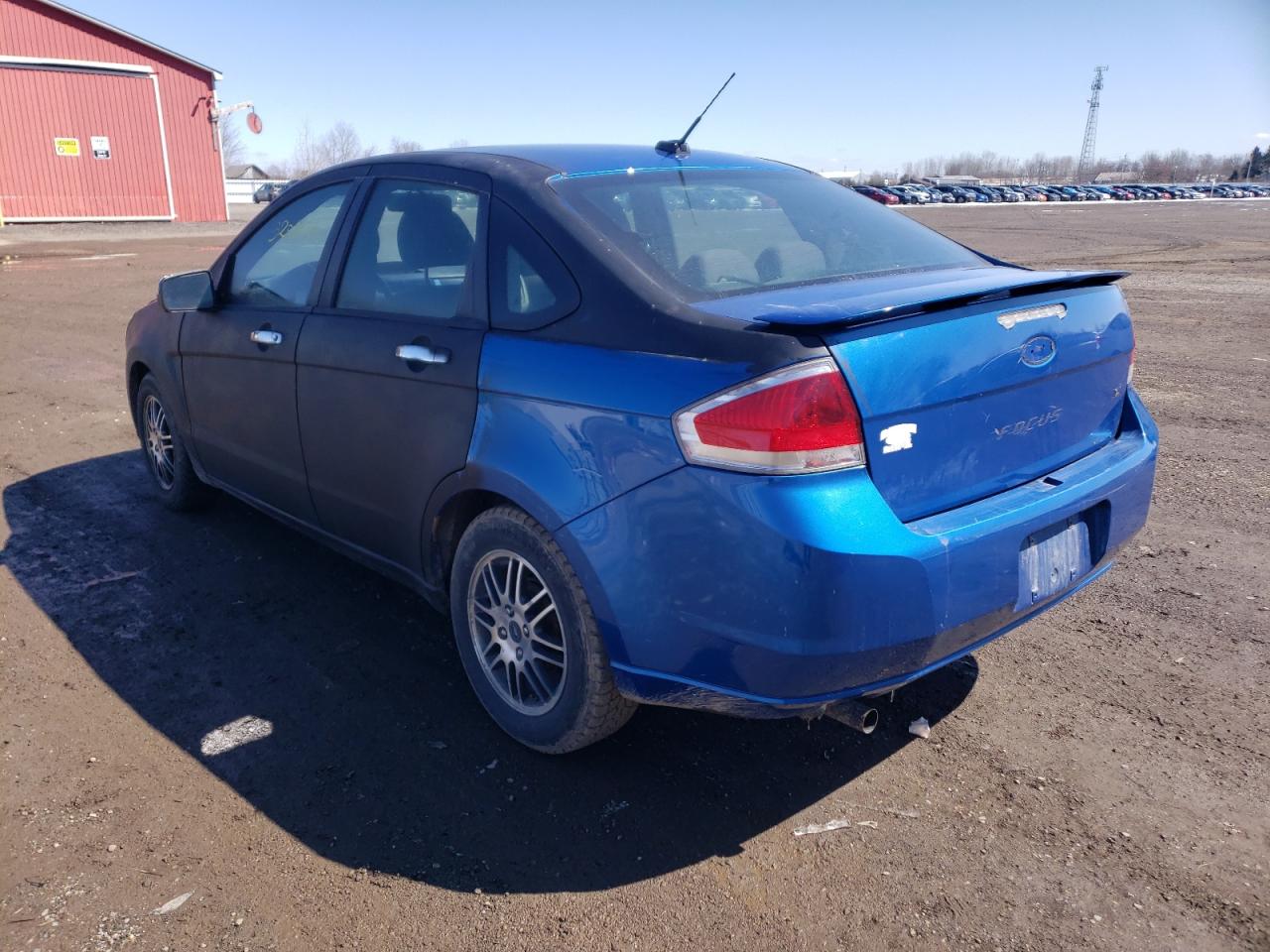 Photo 3 from auction – 2011 FORD FOCUS SE with VIN 1FAHP3FN0BW139067