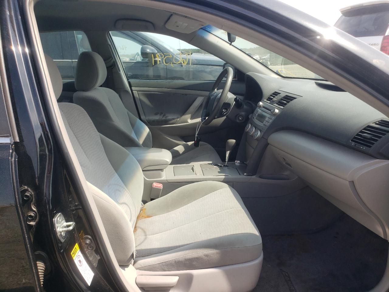 Photo 5 from auction – 2011 TOYOTA CAMRY BASE with VIN 4T1BF3EK3BU725540