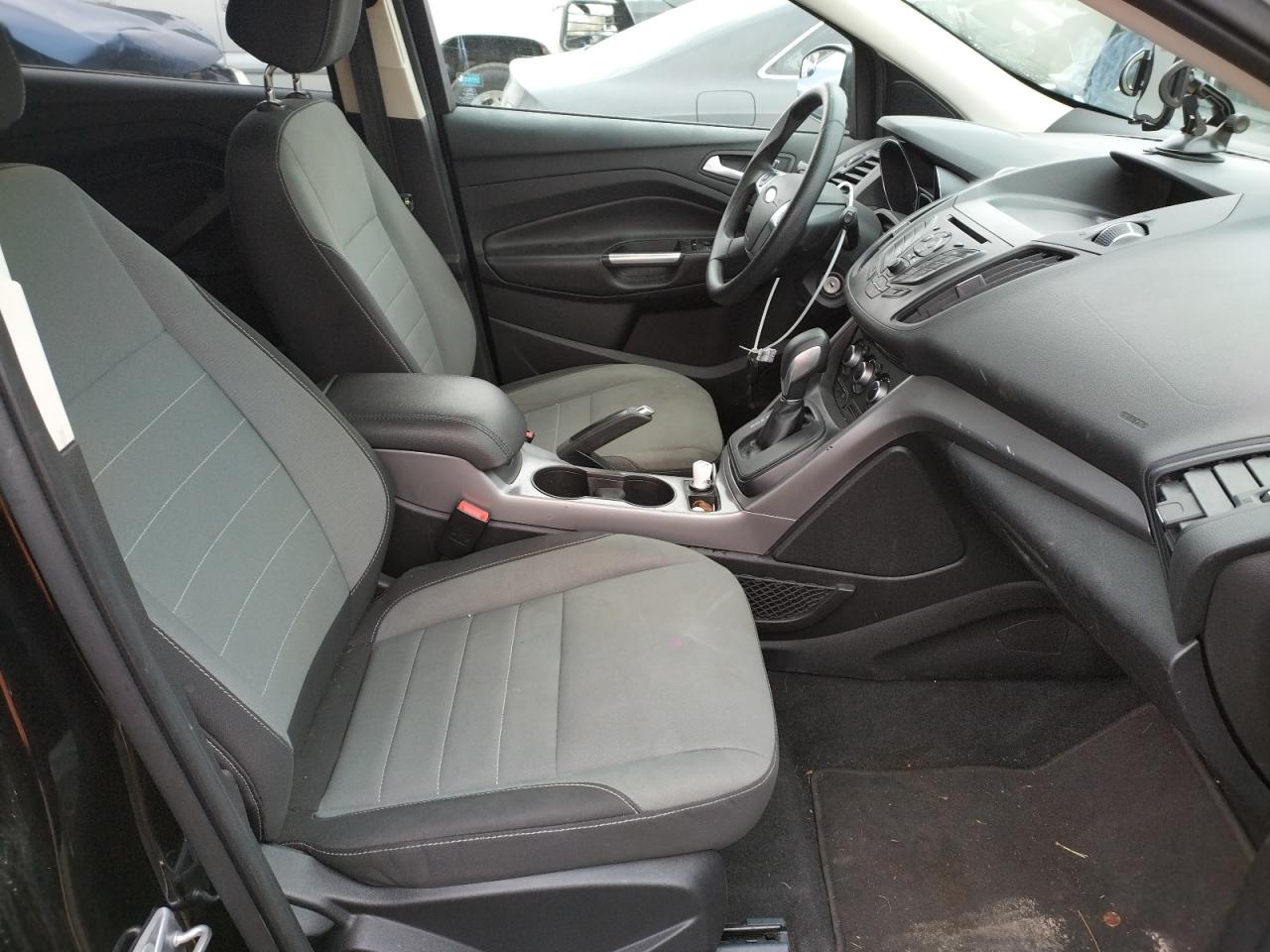 Photo 5 from auction – 2016 FORD ESCAPE SE with VIN 1FMCU9GX9GUC82808
