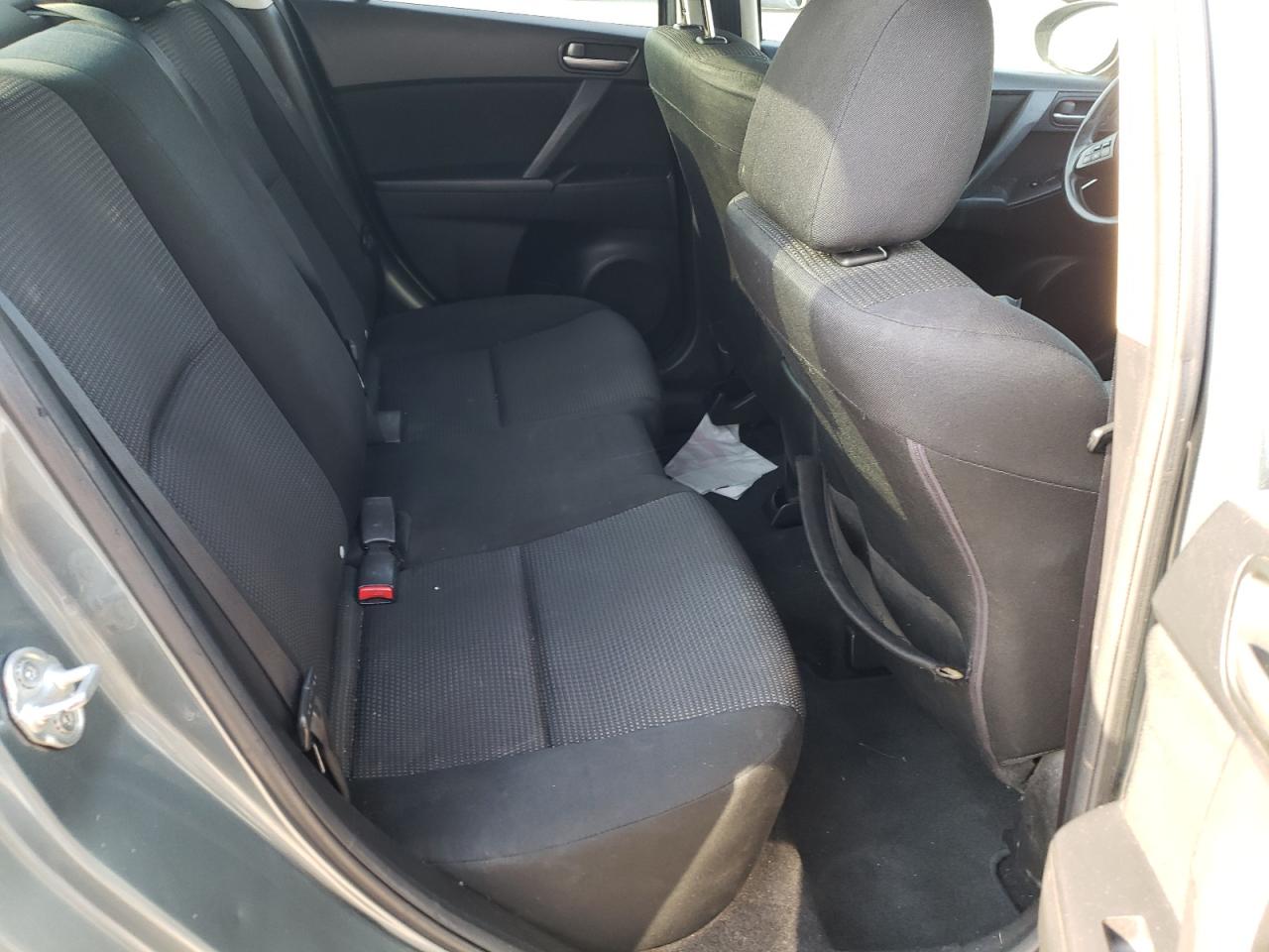 Photo 6 from auction – 2012 MAZDA 3 I with VIN JM1BL1UF7C1577742