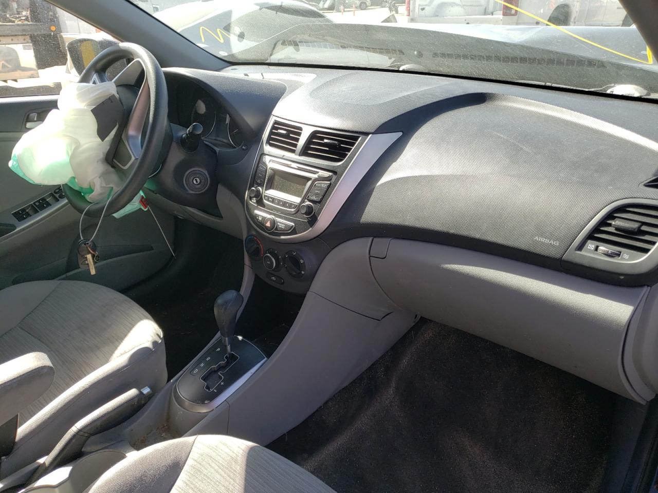 Photo 9 from auction – 2017 HYUNDAI ACCENT SE with VIN KMHCT5AEXHU359299