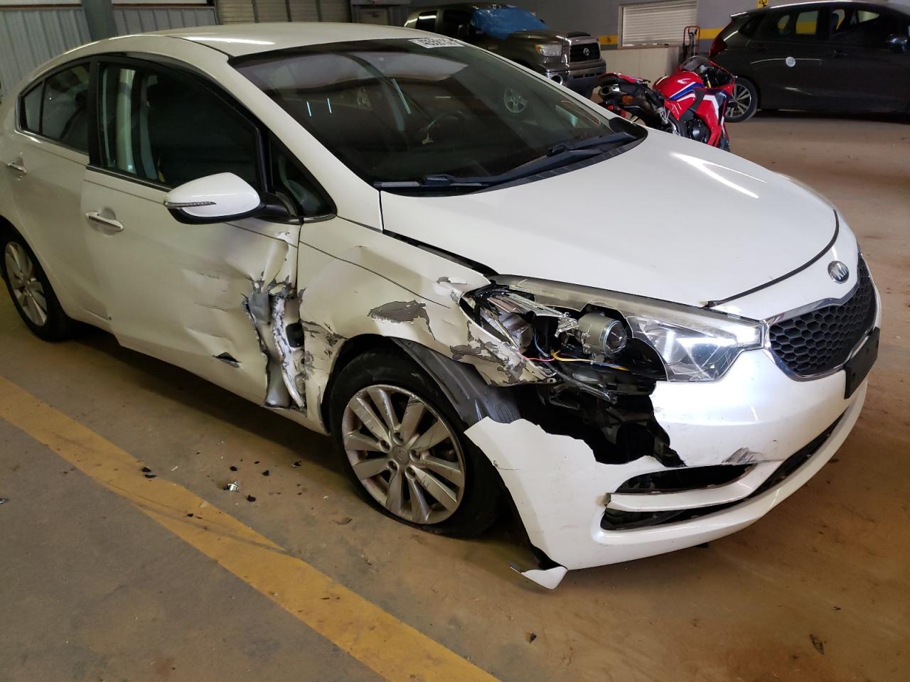 Photo 9 from auction – 2014 KIA FORTE EX with VIN KNAFX4A85E5047789