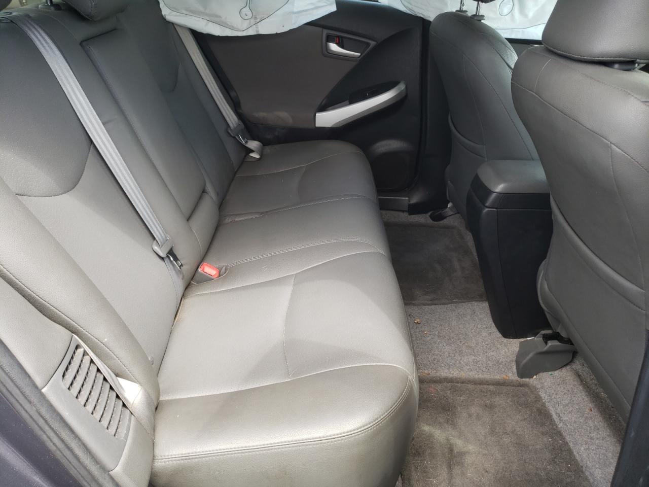 Photo 6 from auction – 2013 TOYOTA PRIUS with VIN JTDKN3DU2D1637979