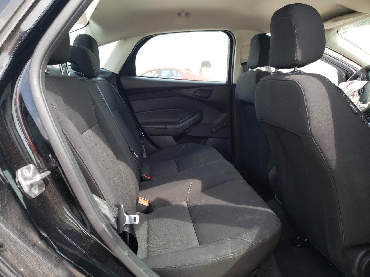 Photo 6 from auction – 2017 FORD FOCUS S with VIN 1FADP3E22HL204680