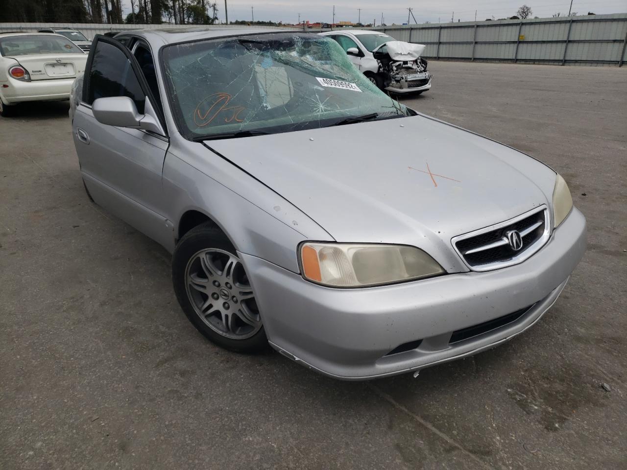 ACURA 3.2TL 2000 with VIN 19UUA566XYA061578 - Photo from auction