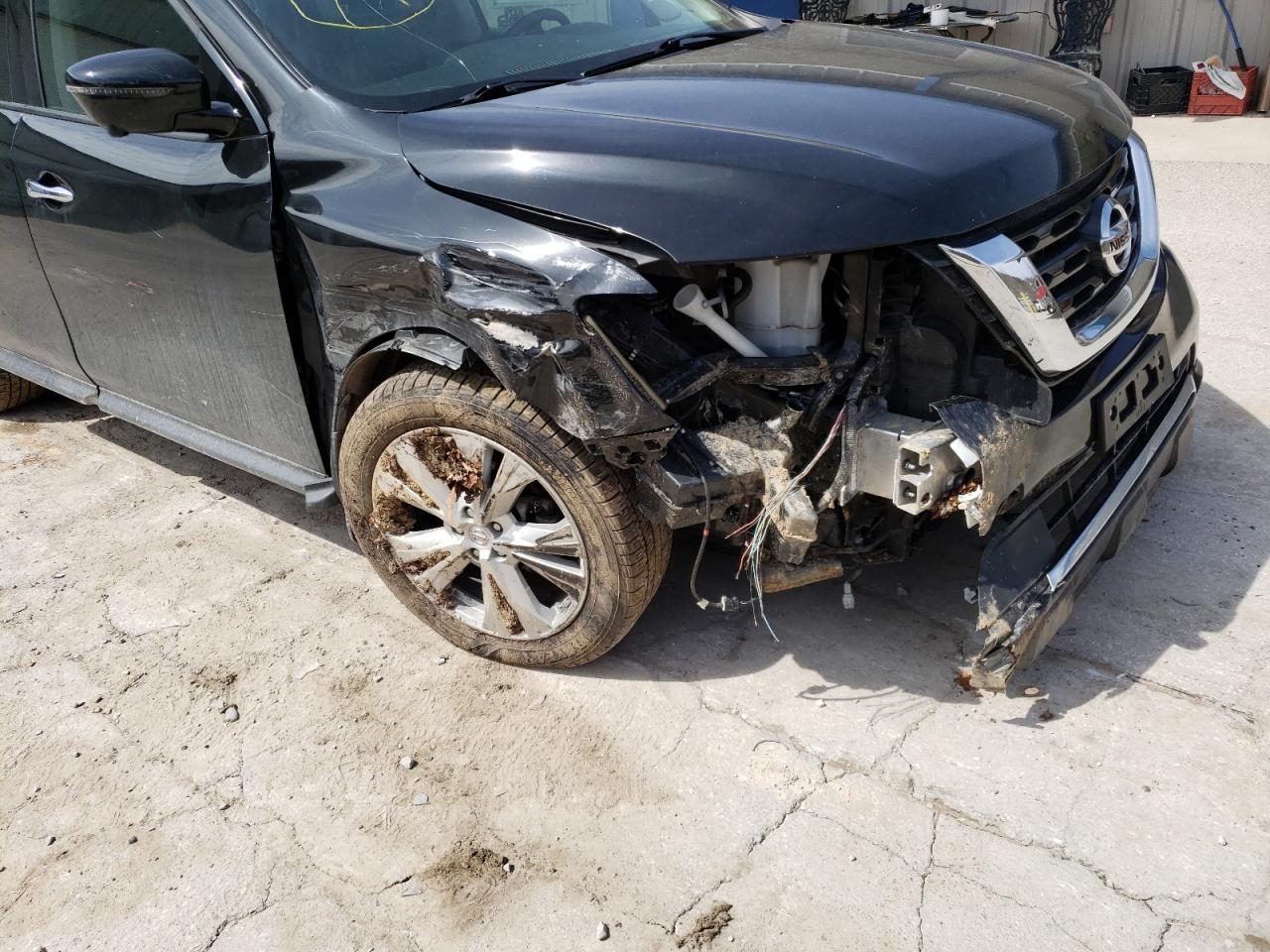 Photo 9 from auction – 2018 NISSAN PATHFINDER with VIN 5N1DR2MM2JC631649