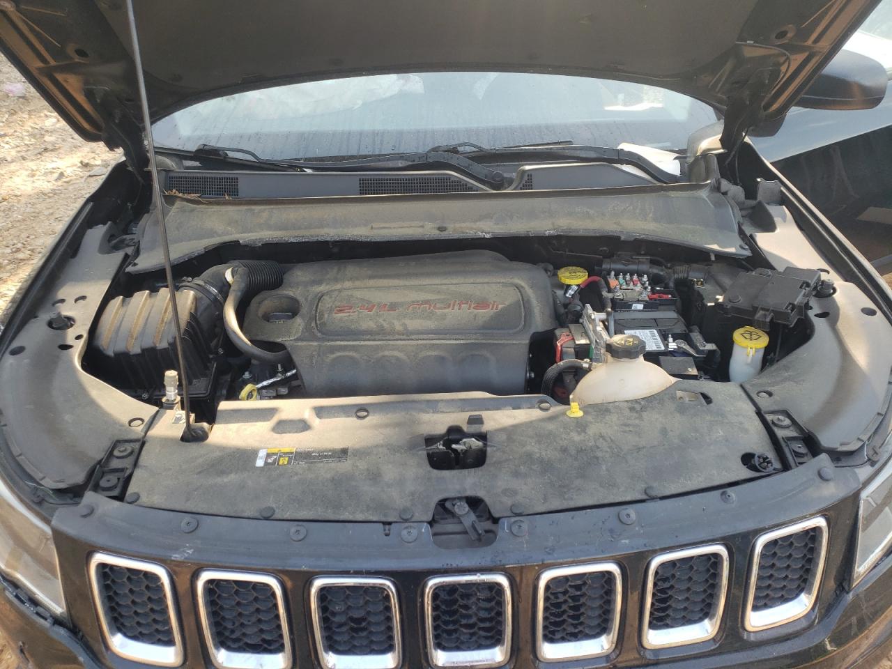 Photo 7 from auction – 2018 JEEP COMPASS SP with VIN 3C4NJCAB4JT487910