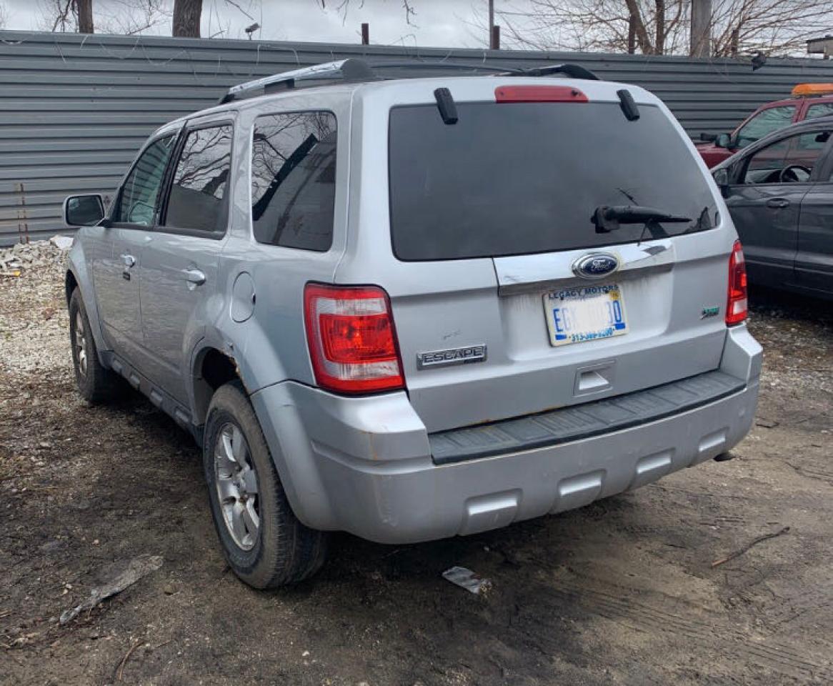 Photo 3 from auction – 2010 FORD ESCAPE LIM with VIN 1FMCU9EG8AKA68611
