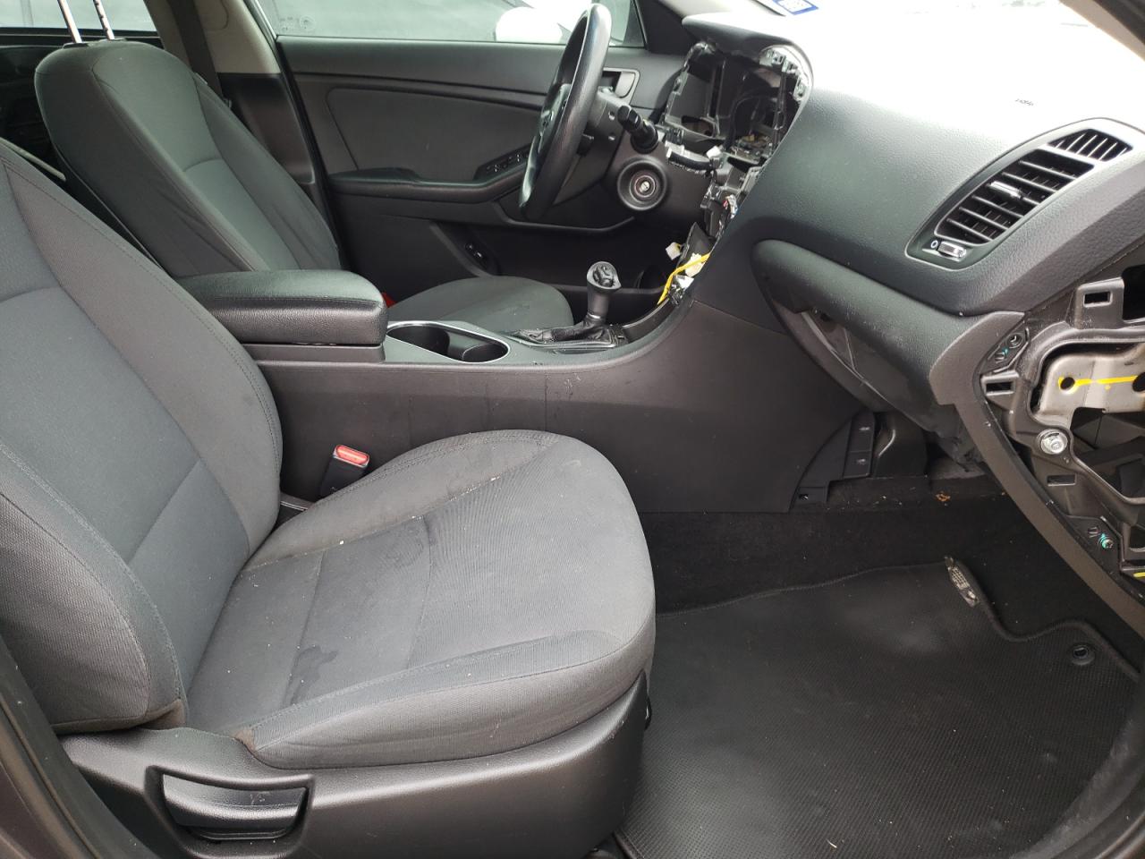 Photo 5 from auction – 2015 KIA OPTIMA LX with VIN KNAGM4A76F5633147