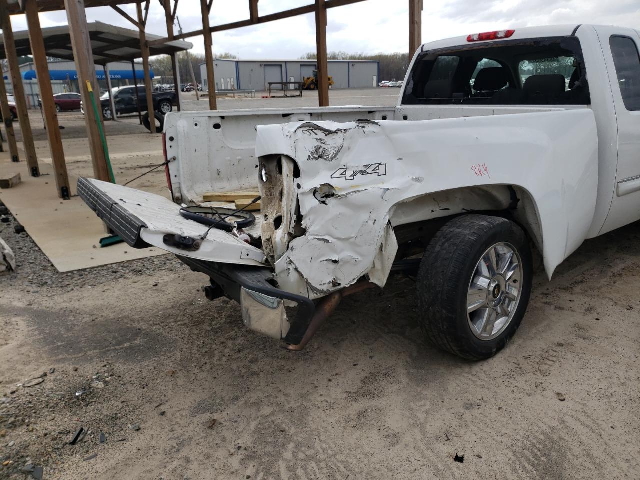 Photo 10 from auction – 2012 CHEVROLET SILVERADO with VIN 1GCRKSE75CZ355636