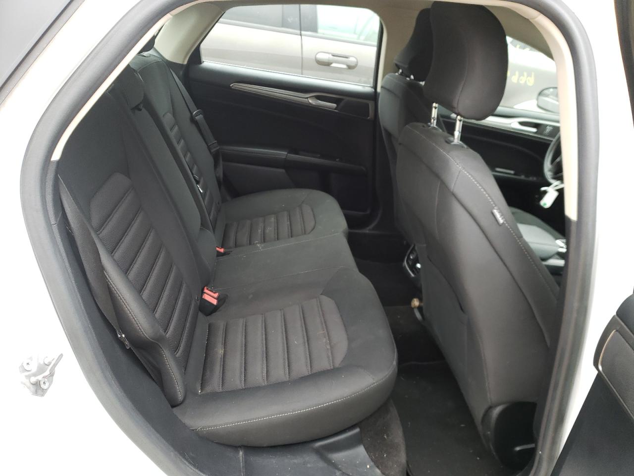 Photo 6 from auction – 2017 FORD FUSION SE with VIN 3FA6P0LU9HR385760