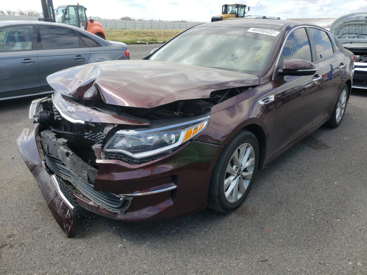 Photo 2 from auction – 2016 KIA OPTIMA LX with VIN 5XXGT4L31GG069002