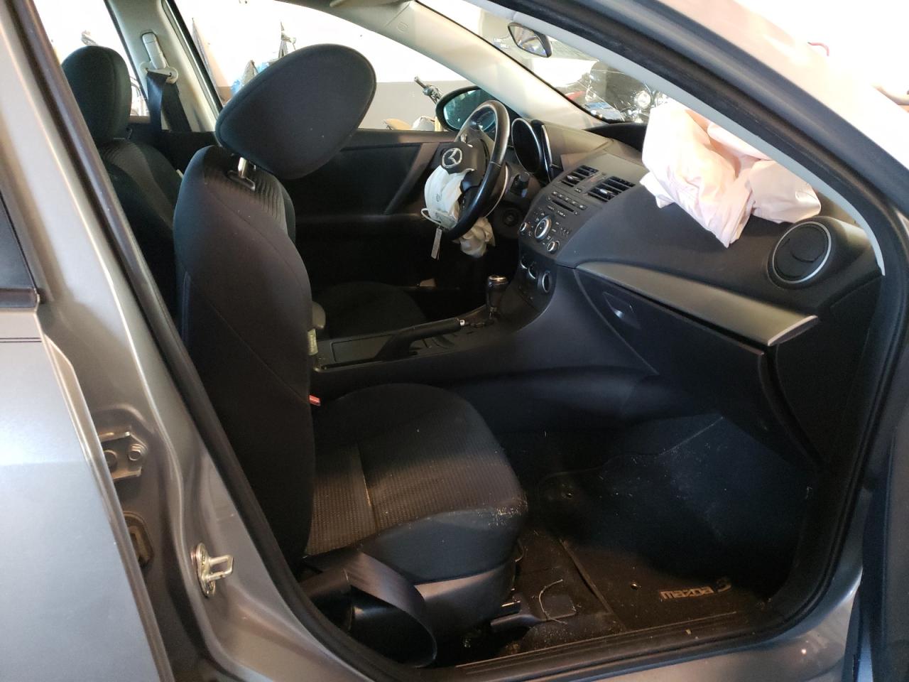Photo 5 from auction – 2012 MAZDA 3 I with VIN JM1BL1V75C1646094
