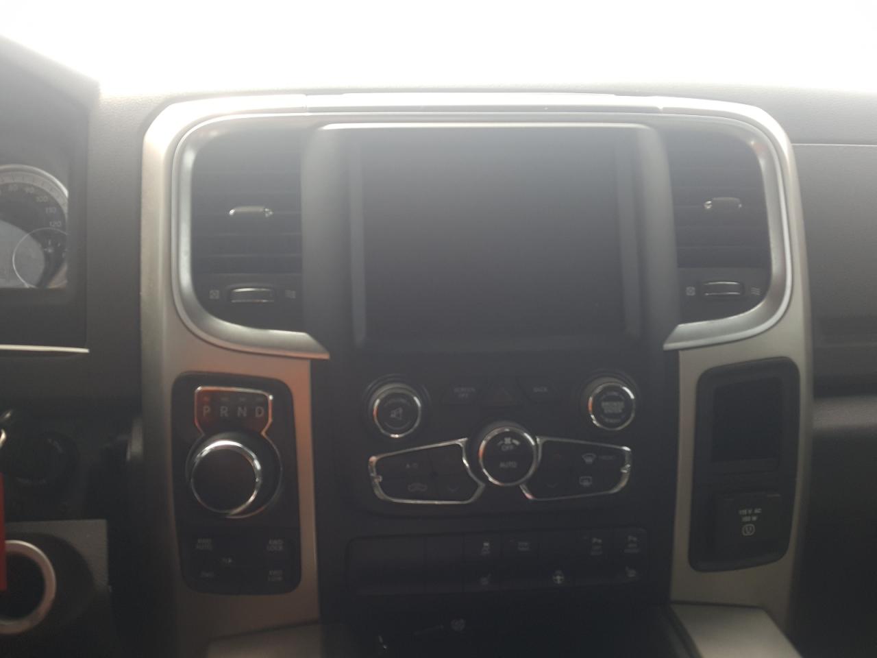 Photo 9 from auction – 2017 RAM 1500 SLT with VIN 3C6RR7LT5HG660433