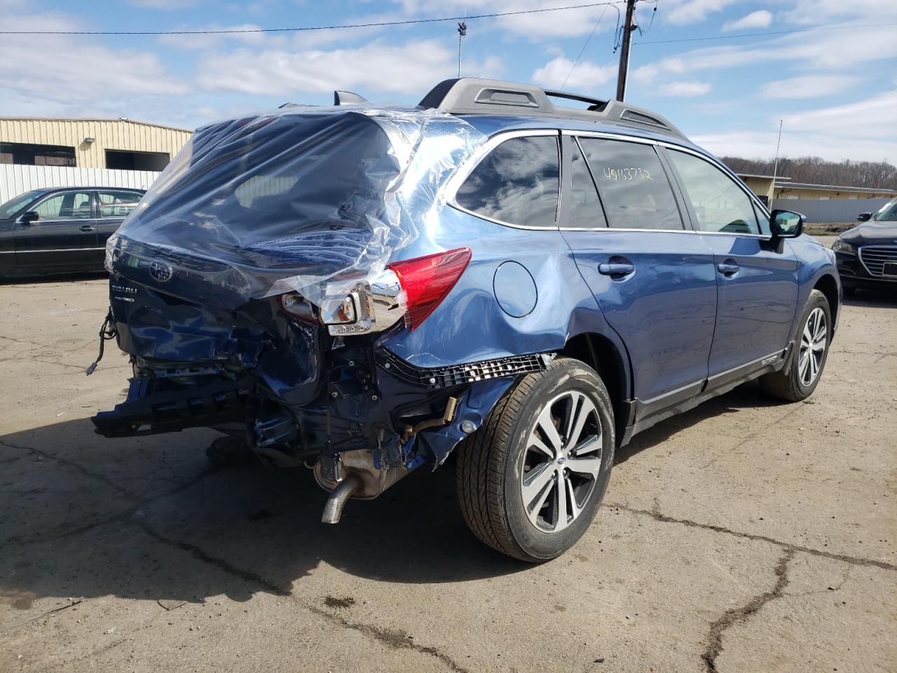 Photo 4 from auction – 2019 SUBARU OUTBACK 3. with VIN 4S4BSENC4K3305243