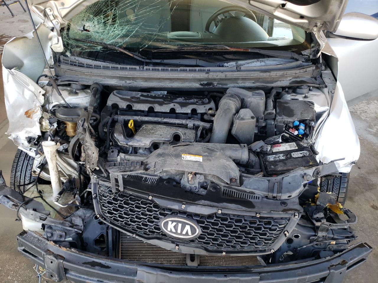 صورة رقم 7 من المزاد - 2012 KIA FORTE LX مع VIN KNAFT4A24C5548161