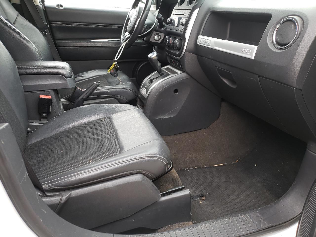 Photo 5 from auction – 2014 JEEP COMPASS LA with VIN 1C4NJDEB5ED727445