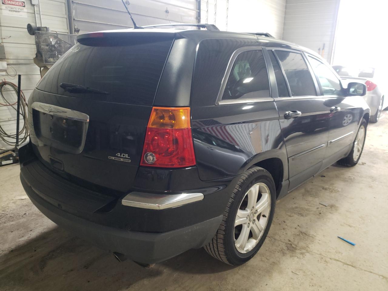 Photo 4 from auction – 2007 CHRYSLER PACIFICA T with VIN 2A8GF68X97R286098