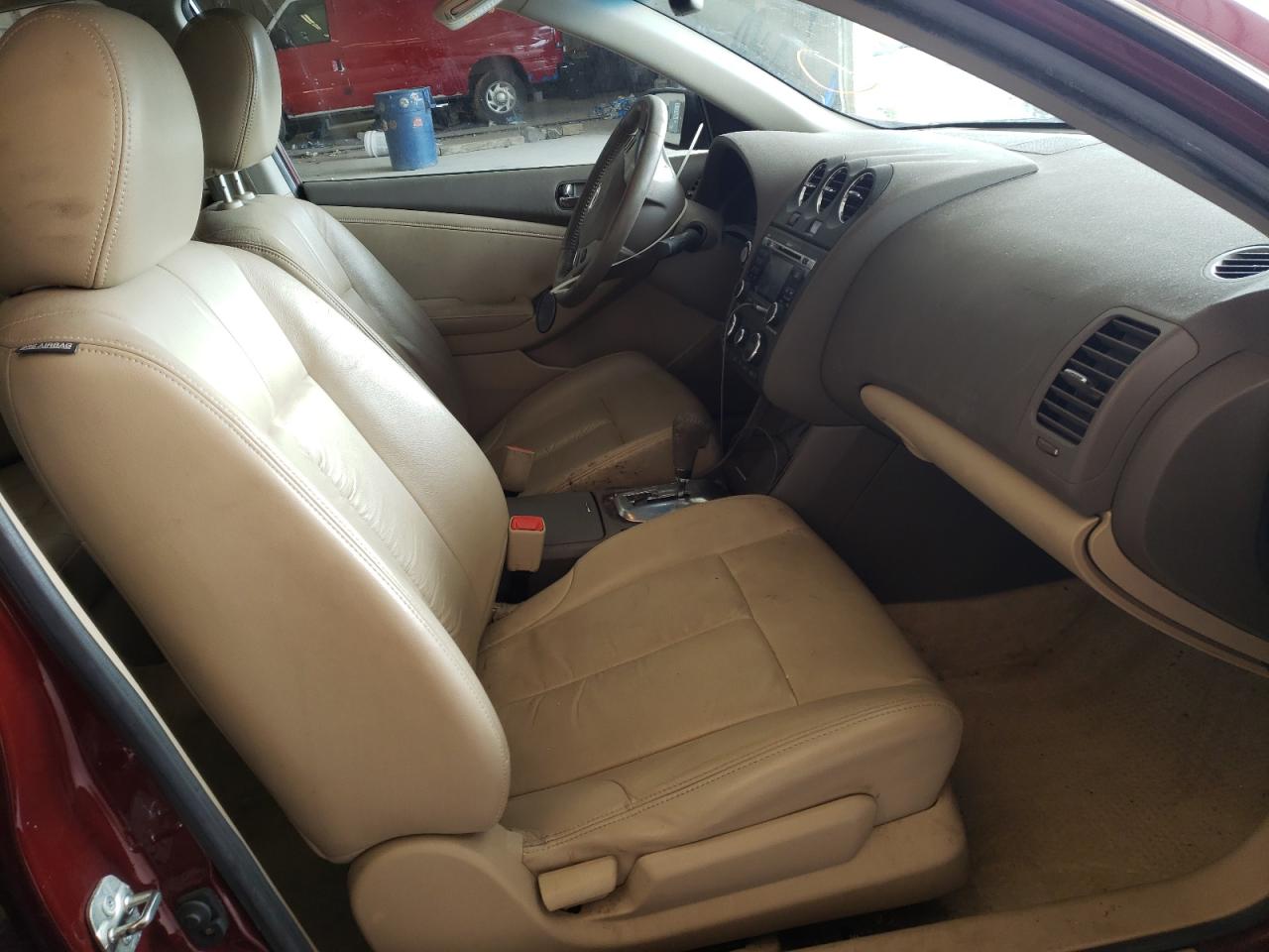 Photo 5 from auction – 2011 NISSAN ALTIMA SR with VIN 1N4BL2AP3BN509342