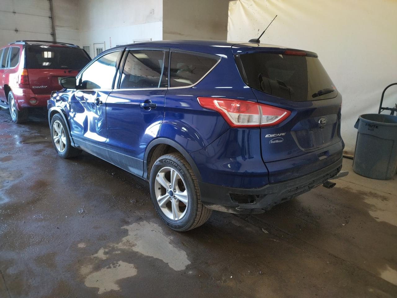 Photo 3 from auction – 2015 FORD ESCAPE SE with VIN 1FMCU0G72FUC23318