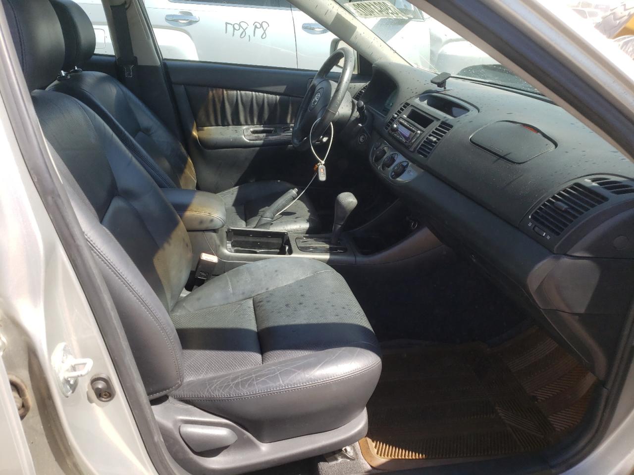 Photo 5 from auction – 2003 TOYOTA CAMRY LE with VIN 4T1BF32KX3U548216