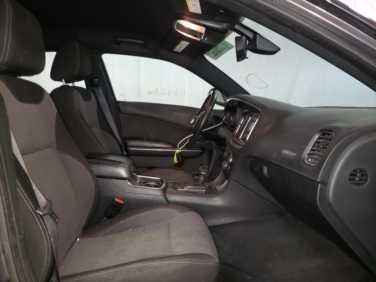 Photo 5 from auction – 2015 DODGE CHARGER SE with VIN 2C3CDXFG0FH745984