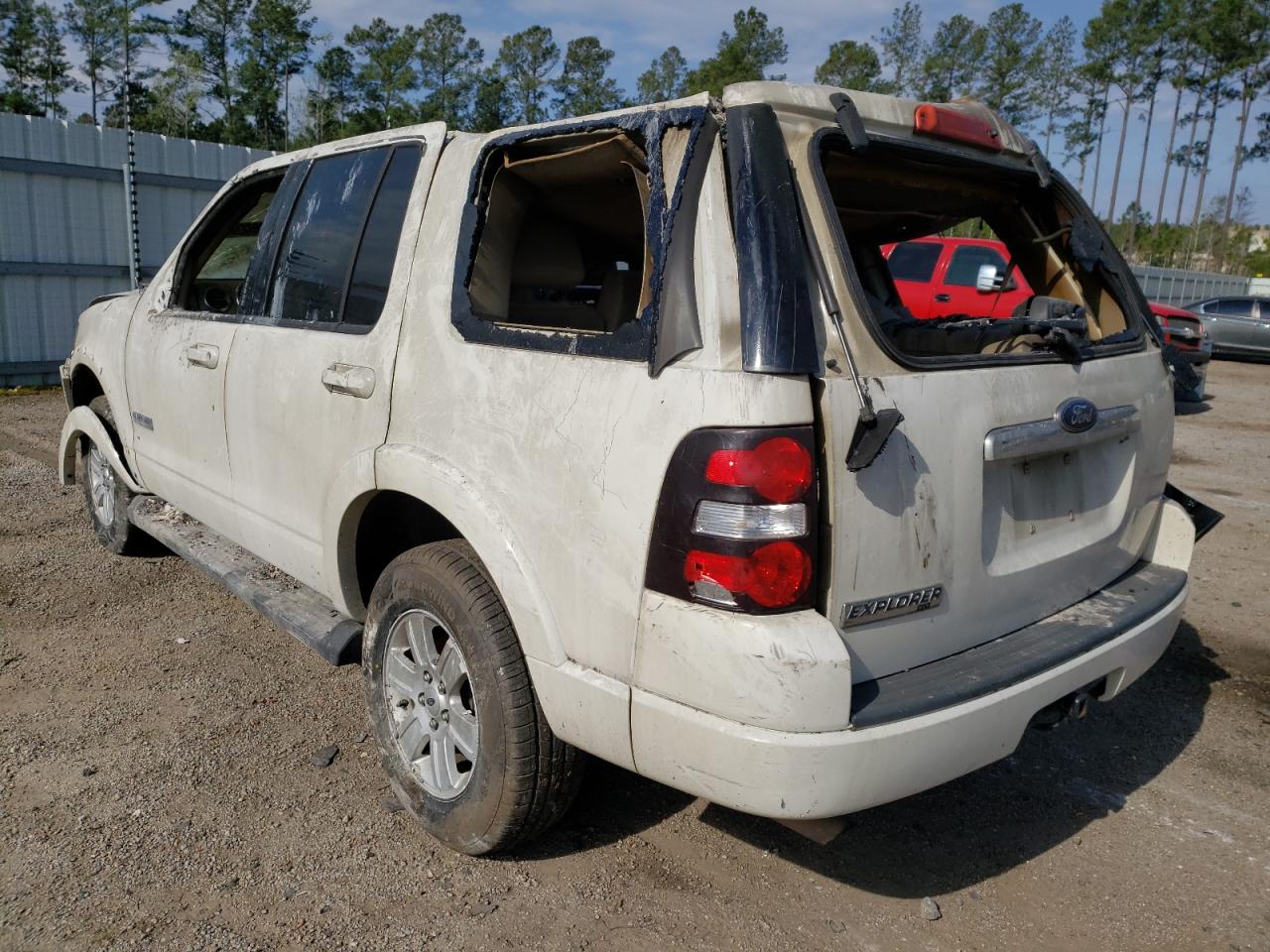 Photo 3 from auction – 2008 FORD EXPLORER X with VIN 1FMEU63EX8UB33210