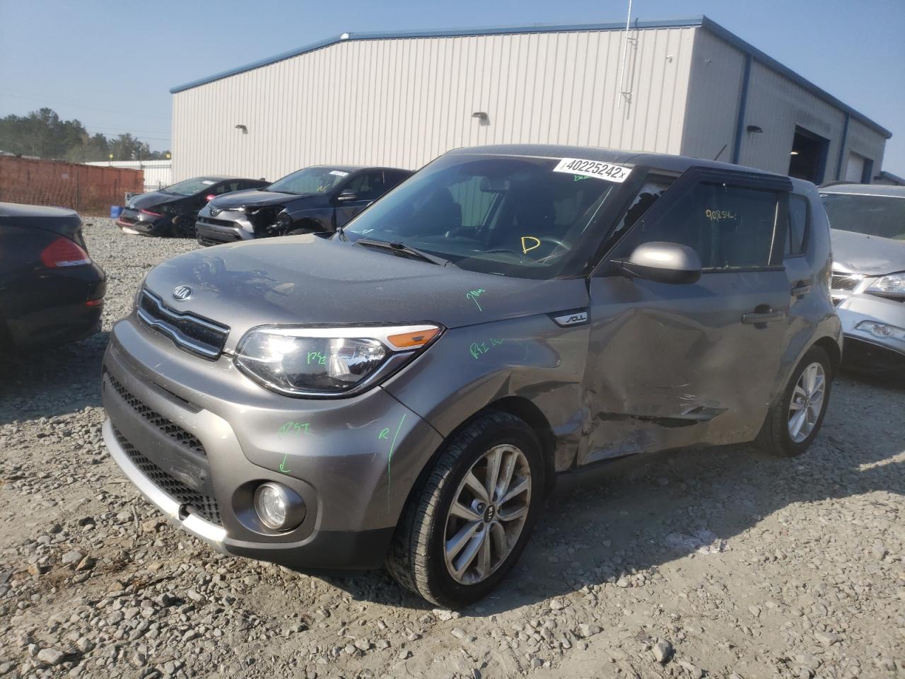 Photo 2 from auction – 2017 KIA SOUL + with VIN KNDJP3A57H7475966