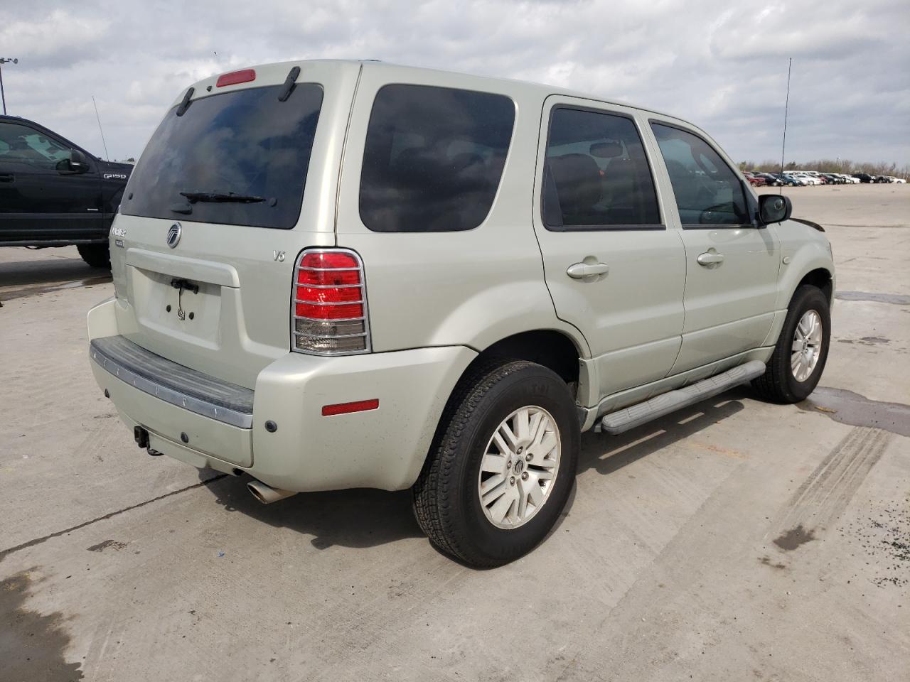 Photo 4 from auction – 2005 MERCURY MARINER with VIN 4M2YU56195DJ26078