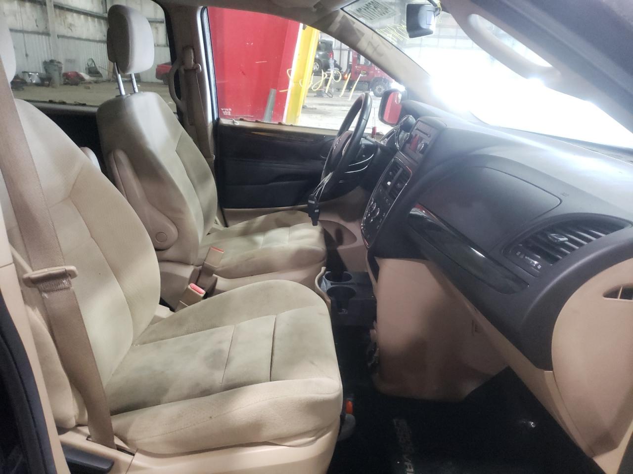 Photo 5 from auction – 2015 DODGE GRAND CARA with VIN 2C4RDGBG0FR591461